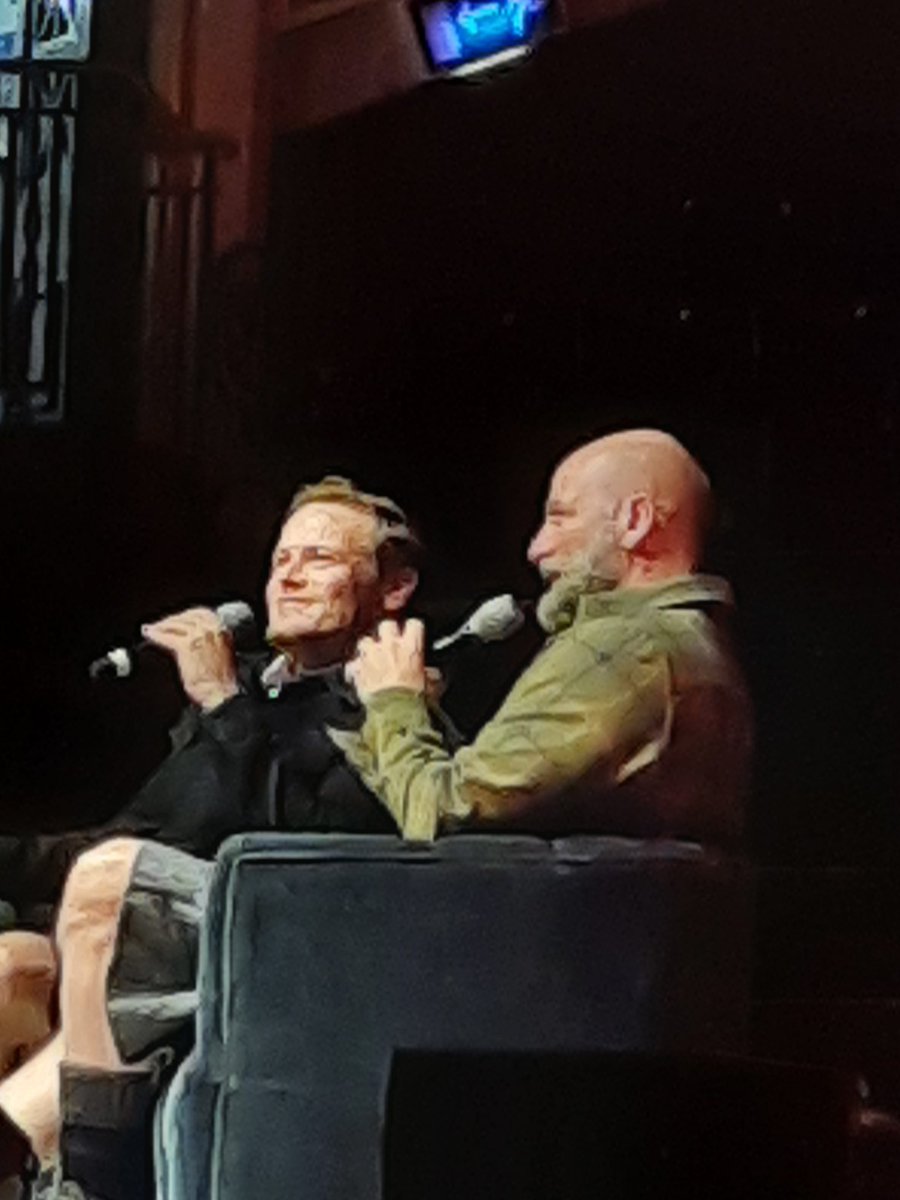 SparkesJune's tweet photo. Usher hall ❤❤ 
Thanks for this afternoon.   So funny 😂😂
@SamHeughan  @grahammctavish https://t.co/4hMSy1oI3w