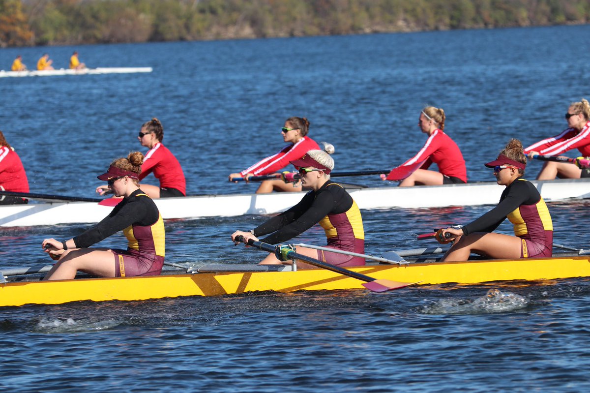The #Gophers closed out the fall schedule with a great day on Lake Mendota in Madison, scrimmaging Wisconsin on Saturday. 

📸: <a href="/UWBadgers/">Wisconsin Badgers</a>