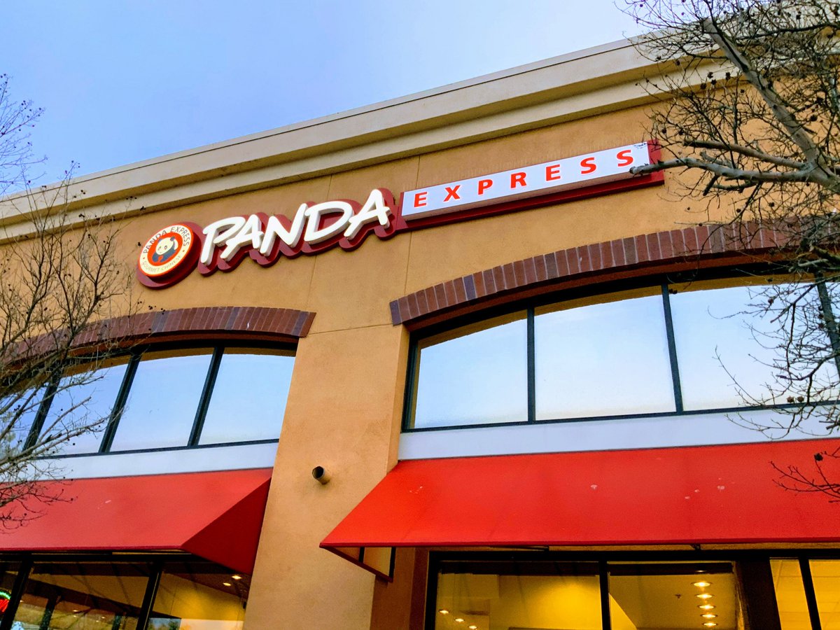 ShopSacGateway's tweet photo. Did you hear? ๐ฑ๐ Beyond the Original Orange Chicken is back at @pandaexpress in #SacGateway โ the signature flavors of The Original Orange Chicken now made with @beyondmeat's plant-based protein! #PandaBeyondOC https://t.co/iO0GEj5LEK