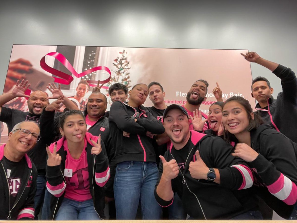 Why T-Mobile? because we get set up for SUCCESS!!! 🏆 Incredible meeting with our DM @em_martinez9 and really connecting with our strengths and weaknesses and how to WIN BIG! #WeWontStop