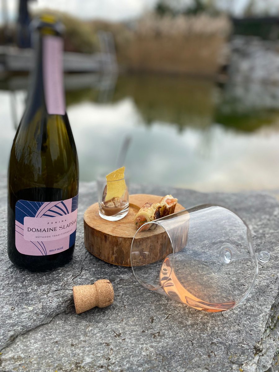 tourism_slo's tweet photo. Študijska potovanja po kulinaričnih kotičkih Slovenije v organizaciji STO @euFoodSummit, kjer se ustvarjajo številne izjemne kulinarične zgodbe, ki so navdušile novinarje. 
#ifeelslovenia #efs2021 #tasteslovenia https://t.co/jyJSI2PBnj