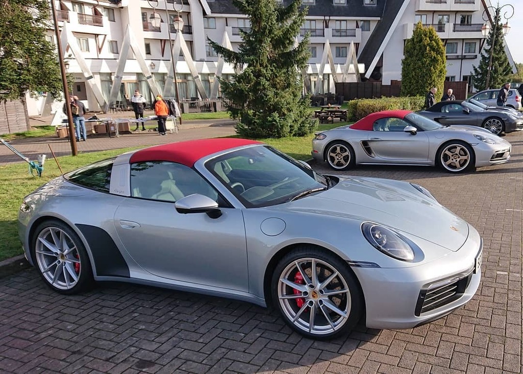 Great to see so many members at the Coppid Beech today. Some lovely new metal too. #porsche <a href="/pcgb/">Porsche Club GB</a>.r19 <a href="/porscheclubgb/">Dr Porsche</a> #pcgbr19 #sportscartogether instagr.am/p/CV-yE78IPhZ/