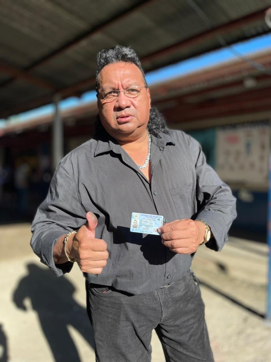 #GustavoLeyton "El Rey del Chinamo" también ejerció su derecho al voto #Nicaragua #EleccionesSoberanas2021 
#TodosJuntosVamosAdelante
#JuntosDefendiendoLaPaz