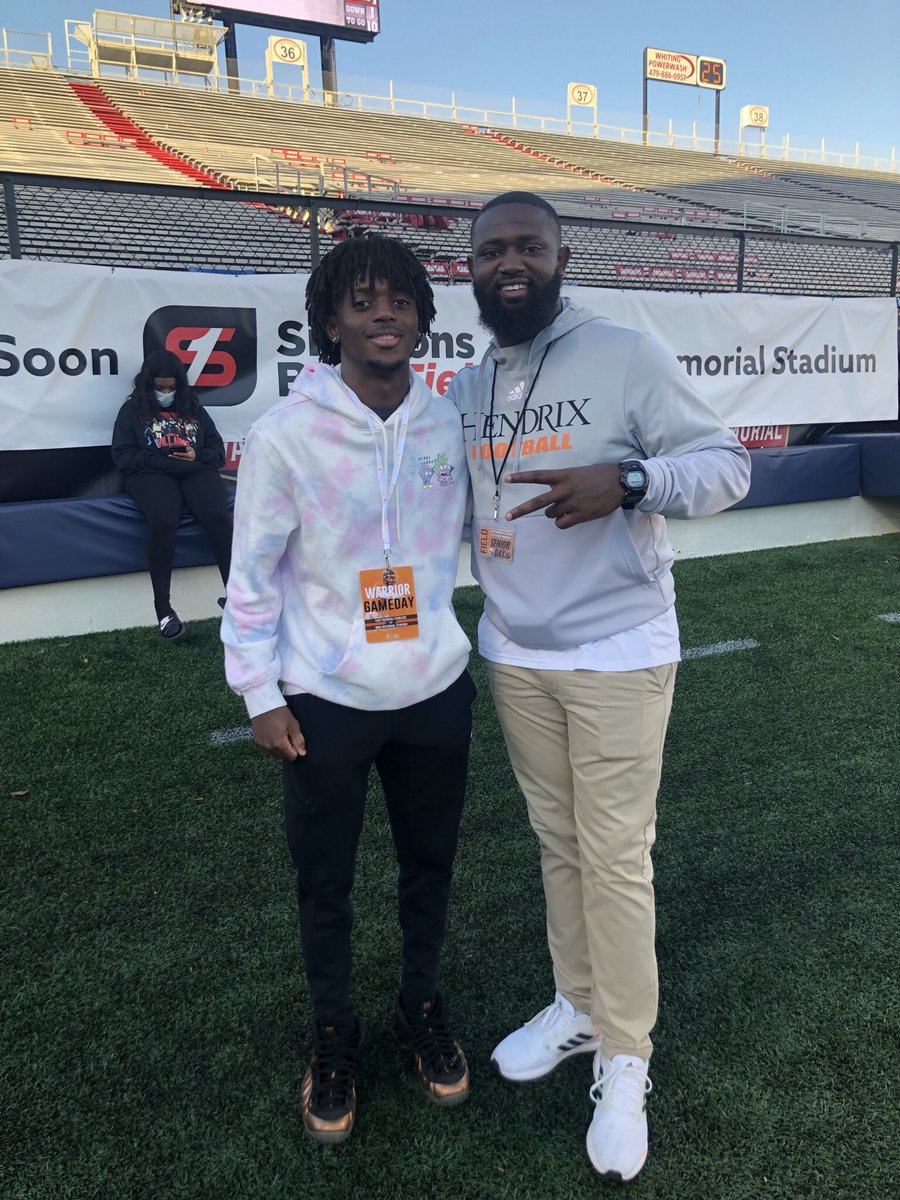 jDog249's tweet photo. Thank you for the visit yesterday!! I had fun! @HendrixFootball @CoachMarshall_ https://t.co/3AM5I1oJD0