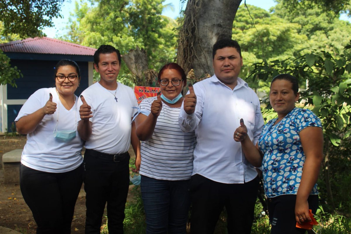 SolDeLibertad8's tweet photo. Nicaragüenses cumpliendo con su derecho al voto. #EleccionesSoberanas2021
#YaVote
#TodosJuntosVamosAdelante @duan_rodri
@AbelMart4 @AgdelNunez @LaResistenciaSa @JoseRPavn1 @Capricornio_Qui @Capricornio_Qui @fuerzarevol @gringanni @murcielagonica @AbelMart4 https://t.co/cND3i5uRom