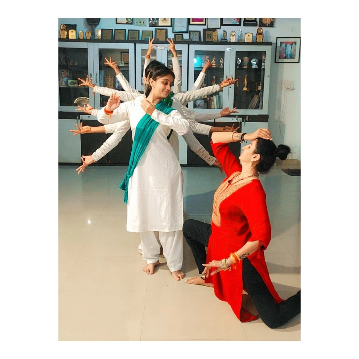 RMakkhar's tweet photo. Productivity is never an accident. It is always the result of a commitment to excellence, intelligent planning, and focused effort.
Some pictures of an upcoming event. Stay tuned for more updates.
#dancewithragini #kathakpose #kathakutsav #kathakdance #kathak #kathakclass https://t.co/vn6pXz28ZS