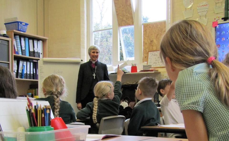 AStMichaelsSch's tweet photo. We were delighted to welcome Bishop Jane to our school last week along with Revd Canon Julie &amp; Revd Keith. @aylshamchurch @DioceseNorwich @JustRegional @TACTrust 
https://t.co/UFWFJPGcTz https://t.co/BiB21kuvwJ