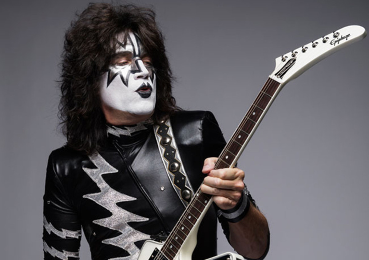 KISSopolis's tweet photo. Happy Birthday Tommy Thayer https://t.co/j72UEqZVVW