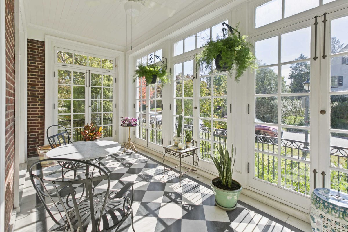 HometrackDesign's tweet photo. Love the checkerboard tiles in this sunroom! Shot for @magruderkhangroup https://t.co/MMkYPVOe2A