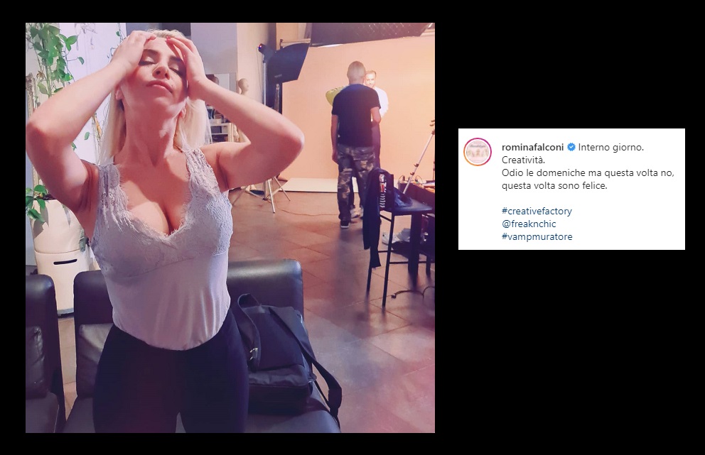biondissimi's tweet photo. #RominaFalconi
#creativefactory
#vampmuratore
@RealRominaF
@freak3chic
https://t.co/bx3PvJy9wd https://t.co/kmHy6YnGyh
