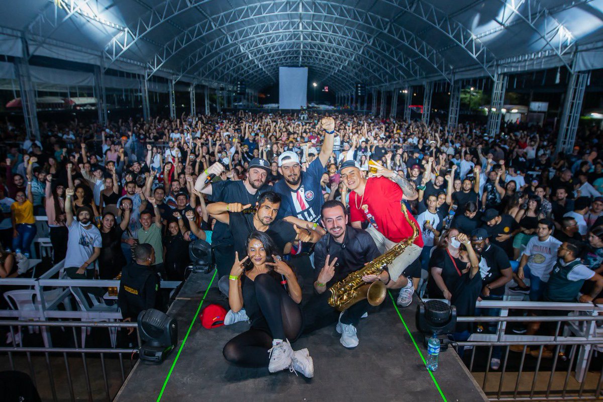 aliakamind's tweet photo. Mucho amor Cali 🔥
Fue mi primera vez en esta ciudad, inolvidable . 
Gracias miles ❤️ https://t.co/vQNzxwQZCr