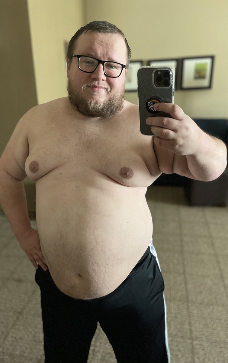 blueeyedcub10's tweet photo. Feeling thiccc. 😎 https://t.co/VvAfvhoDkB
