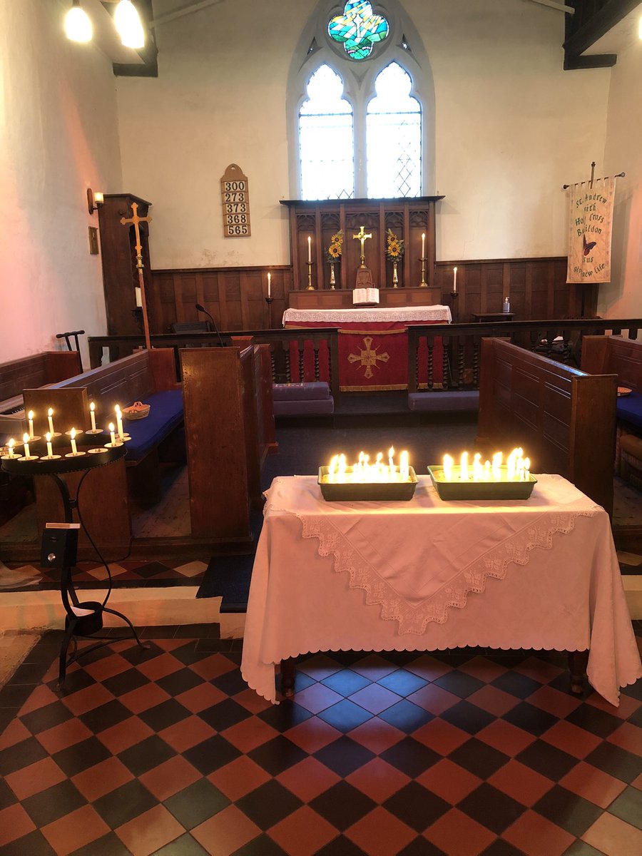 Candles lit &amp; prayers said for those we love but are no longer with us #alwaysremembered #restinpeace 🙏❤️