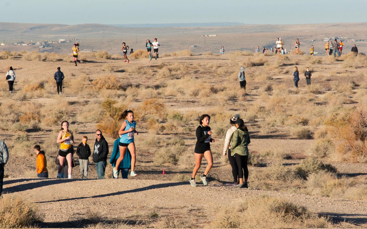 KialoWinters's tweet photo. More of our kid KC finishing State. Heading to Nationals in Kentucky on 12/11. #USATF Junior Olympics 4K 13-14 yo. 1st Nizhoni Fleg (Sports Warriors), 2nd KC Winters (NB3 XC Club), 3rd Adriana Kedge (Sol Running Club). #nmprep #positiveaction
#fitness #running #nb3fit #nb3xc https://t.co/oPVEUh7ZU0
