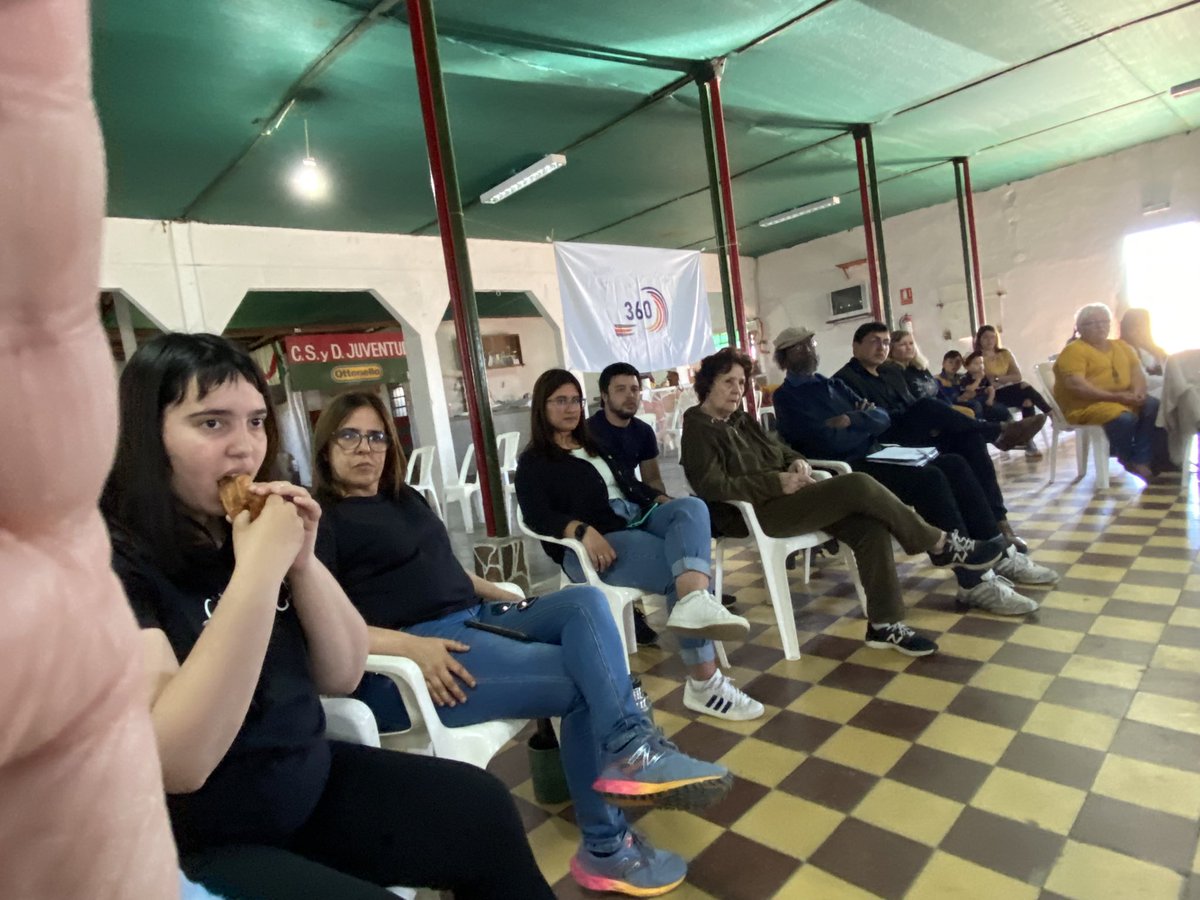 Aracelis Delgado (@delgadoaraceli4) on Twitter photo Calentando los motores #FrenteGrande se junta a pensar el presente y el futuro de nuestra gente. <a href="/OscarAlFrente/">Oscar Amigo</a> <a href="/OrsiYamandu/">Yamandú Orsi</a> <a href="/ComiteSanRamon/">Frente Amplio San Ramón</a> <a href="/FrenteAmplio33/">FA Treinta y Tres</a> <a href="/FrenteFlores/">Frente Amplio de Flores.</a> <a href="/FaCanelones/">FA Canelones</a> <a href="/fadurazno/">Frente Amplio Durazno</a> <a href="/Frente_Amplio/">Frente Amplio</a> Calentando los motores #FrenteGrande se junta a pensar el presente y el futuro de nuestra gente. <a href="/OscarAlFrente/">Oscar Amigo</a> <a href="/OrsiYamandu/">Yamandú Orsi</a> <a href="/ComiteSanRamon/">Frente Amplio San Ramón</a> <a href="/FrenteAmplio33/">FA Treinta y Tres</a> <a href="/FrenteFlores/">Frente Amplio de Flores.</a> <a href="/FaCanelones/">FA Canelones</a> <a href="/fadurazno/">Frente Amplio Durazno</a> <a href="/Frente_Amplio/">Frente Amplio</a>