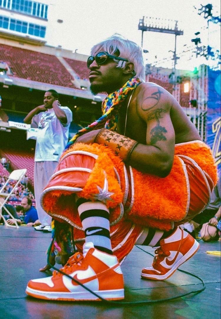 nfr_podcast's tweet photo. Andre 3000 back in 2002 https://t.co/CziVmUK7XG