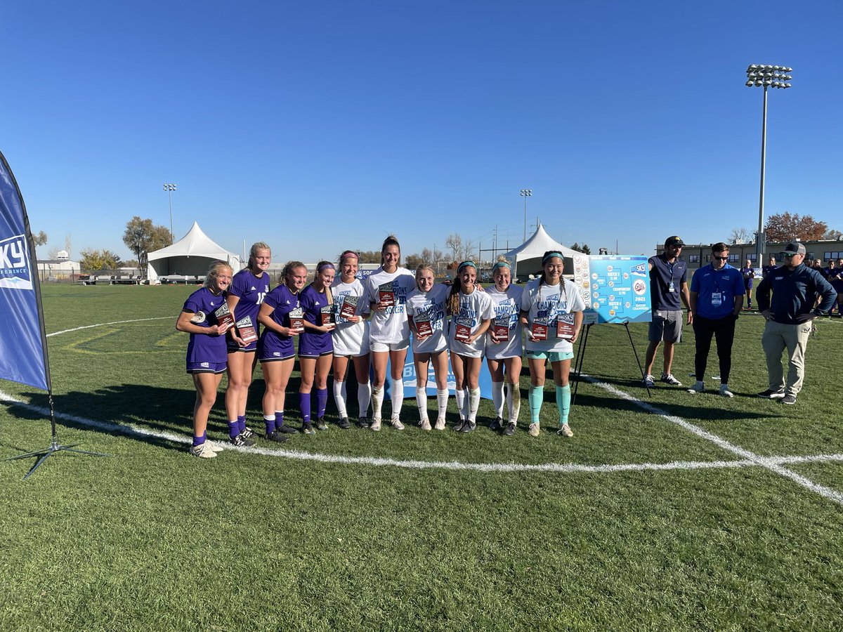 Congrats our 4️⃣ all-tournament team members: Sadie Newsom, Morgan Furmaniak, Yira Yoggerst, and Taylor Slack.