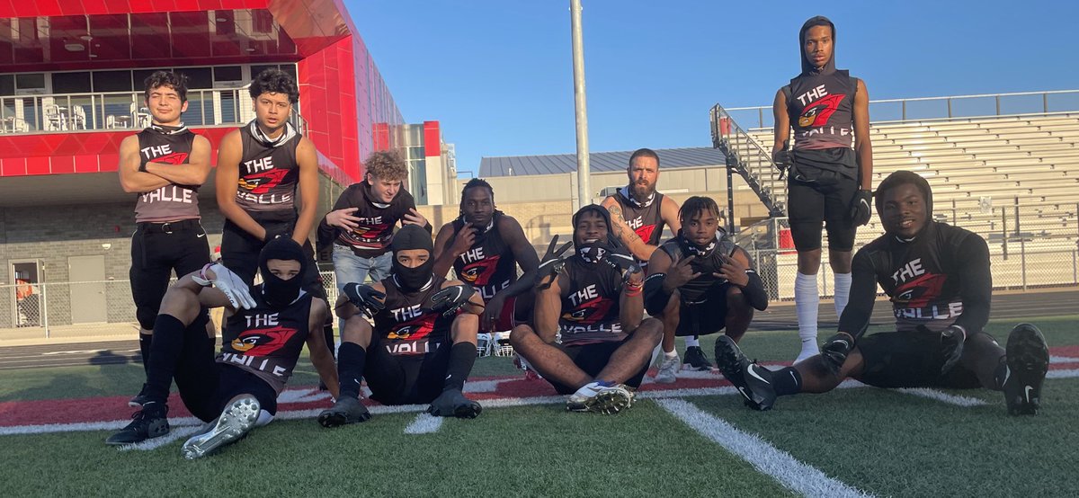 DLew87dabeast's tweet photo. This group put up some pretty good numbers. I watched them all grow week to week. So proud of the way these guys competed. #ICE #WideOutHigh #DVYOUKNOW https://t.co/PFC4eBGpr6