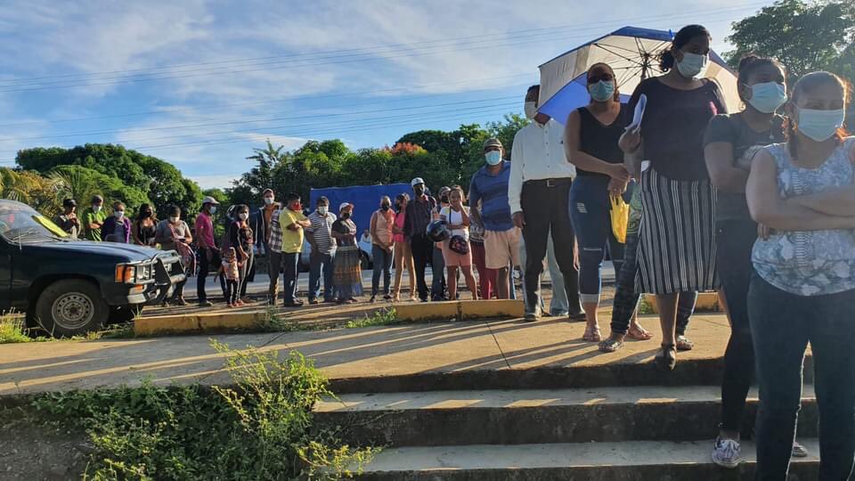 Plomo19792's tweet photo. #NicaraguaTriunfa

Pobladores del Municipio de Potosí - Rivas participan el la fiesta cívica en las #EleccionesSoberanas2021 🗳🇳🇮

#FuerzaDePuebloQueVence

@ismaelsc_ @CMonteroOficial @SputnikMundo @teleSURtv @ActualidadRT @lavozsandinista @VivaNicaragua13 @nuevaya @cse_nicaragua https://t.co/xuDgb3YYAq