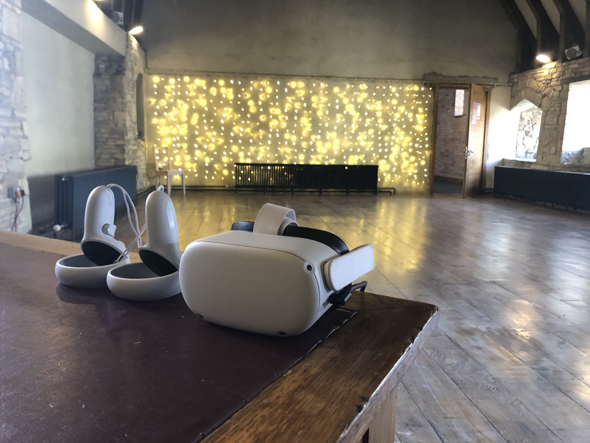 Had a great time taking <a href="/Weeannabee/">Anna Berry</a>’s Breathing Room VR on its first public outing at <a href="/GlosBlackfriars/">Blackfriars Priory</a> as part of <a href="/GlosBright/">Bright Nights Gloucester</a> today. And blown away by the physical Breathing Room installation in such an incredible space! Stunning ✨