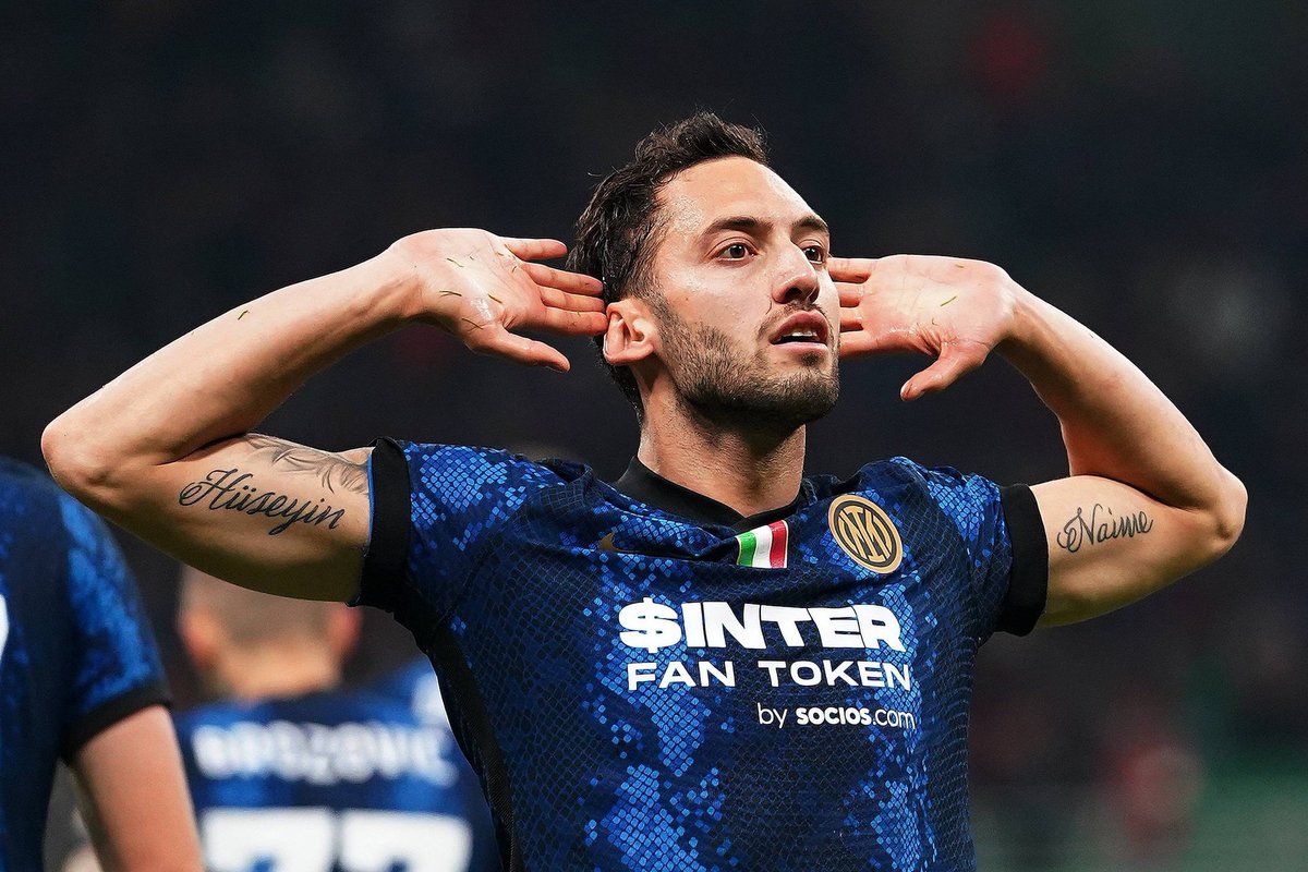 Bellissimo #MilanInter, buon punto per come il #Milan ha finito la partita, ma che bella l’esultanza di #Calhanoglu 😍 #DerbyMilano