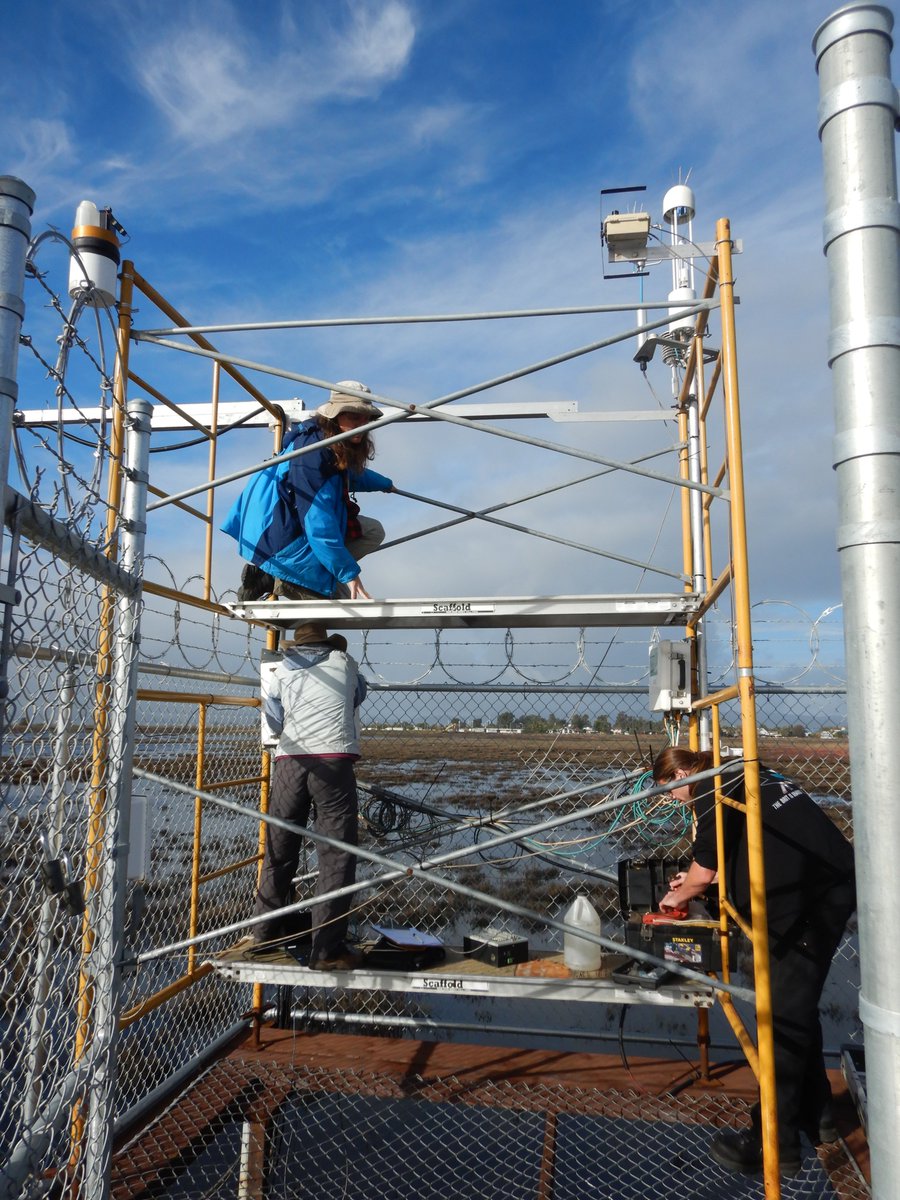 For me it looks like the haven door: go through and the magic happens ... How to set up a flux tower? Thanks to @BerkeleyBiomet for these 2 exciting training days! And also to <a href="/UCBerkeleyFBF/">France-Berkeley Fund</a> @rsbe_MMS @UnivNantes <a href="/FacSciencesNtes/">Faculté des sciences et des techniques Nantes Univ</a>