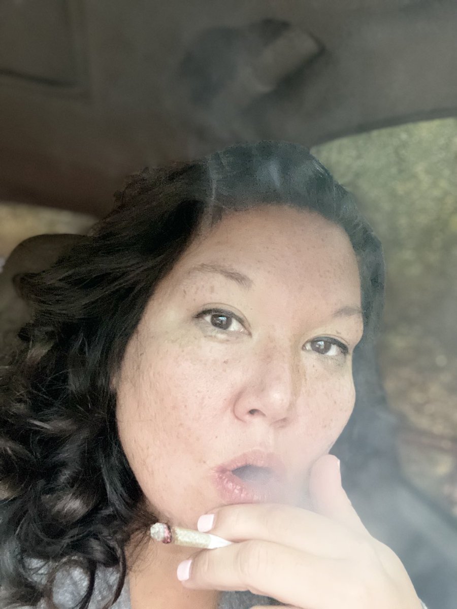 Shelley_Knight1's tweet photo. Oh yeah. But first smoke some weed! Doi! π #Memberville #highinnature #parisog #bloodyrain #ohwell βοΈππΆπ₯ https://t.co/7x9GsLHzKR