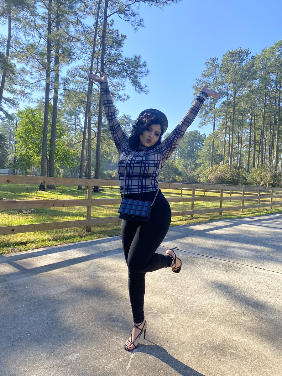 KeyaraSimone's tweet image. Life is great 💚