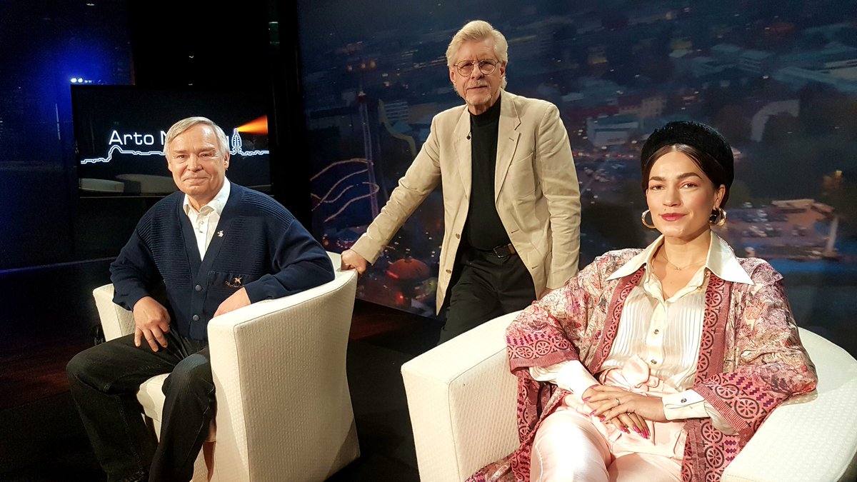 Suora @artonyberg klo1845 <a href="/YleTV1/">Yle TV1</a> : <a href="/meerikouta/">Meeri Koutaniemi</a> , Seppo Hovi ja evp. palomestari Reijo Salminen.