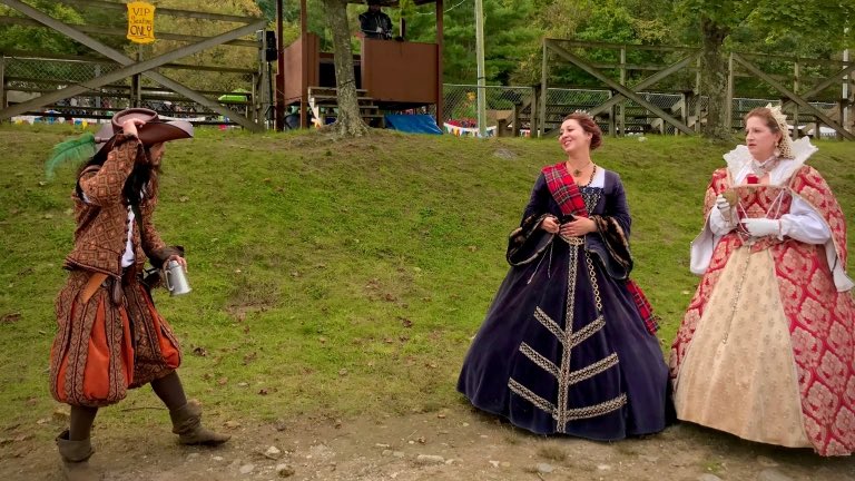 bluemusemag's tweet image. #NEW Day Trip to the Renaissance Faire
"Here a 16th century Harvest Festival exists in a mythical domain, and casual disputes were settled through jousts."

🔹Stefania Calafiore🔹Blue Muse Staff Writer
#bluemuse #renaissancefaire #Connecticut 
PHOTO CREDIT: Stefania Calafiore