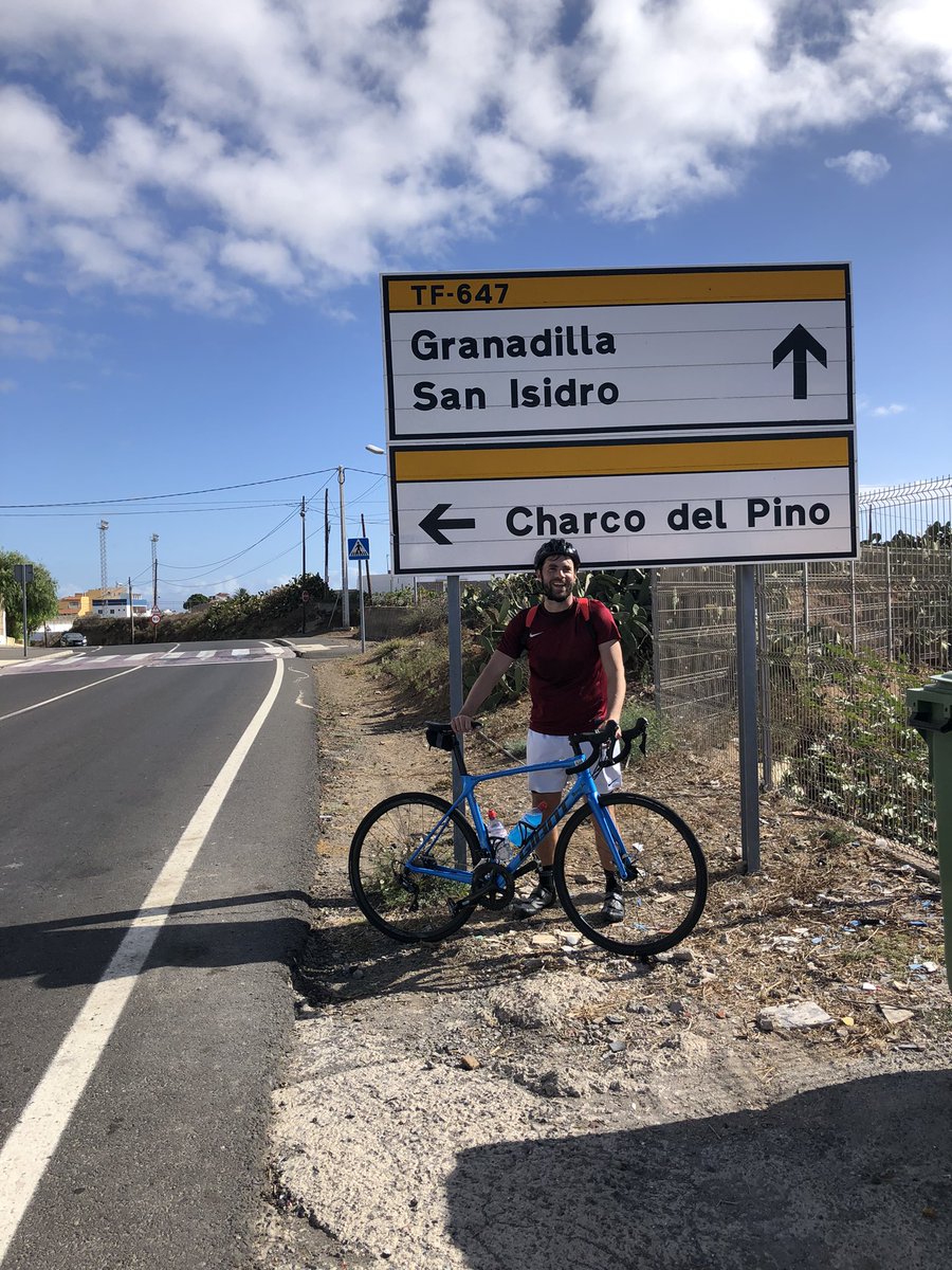 ferre46's tweet photo. Niiiñoooo! Hoy tocó el Giro sordo @IgnatiusFarray https://t.co/NYKxGBs78M