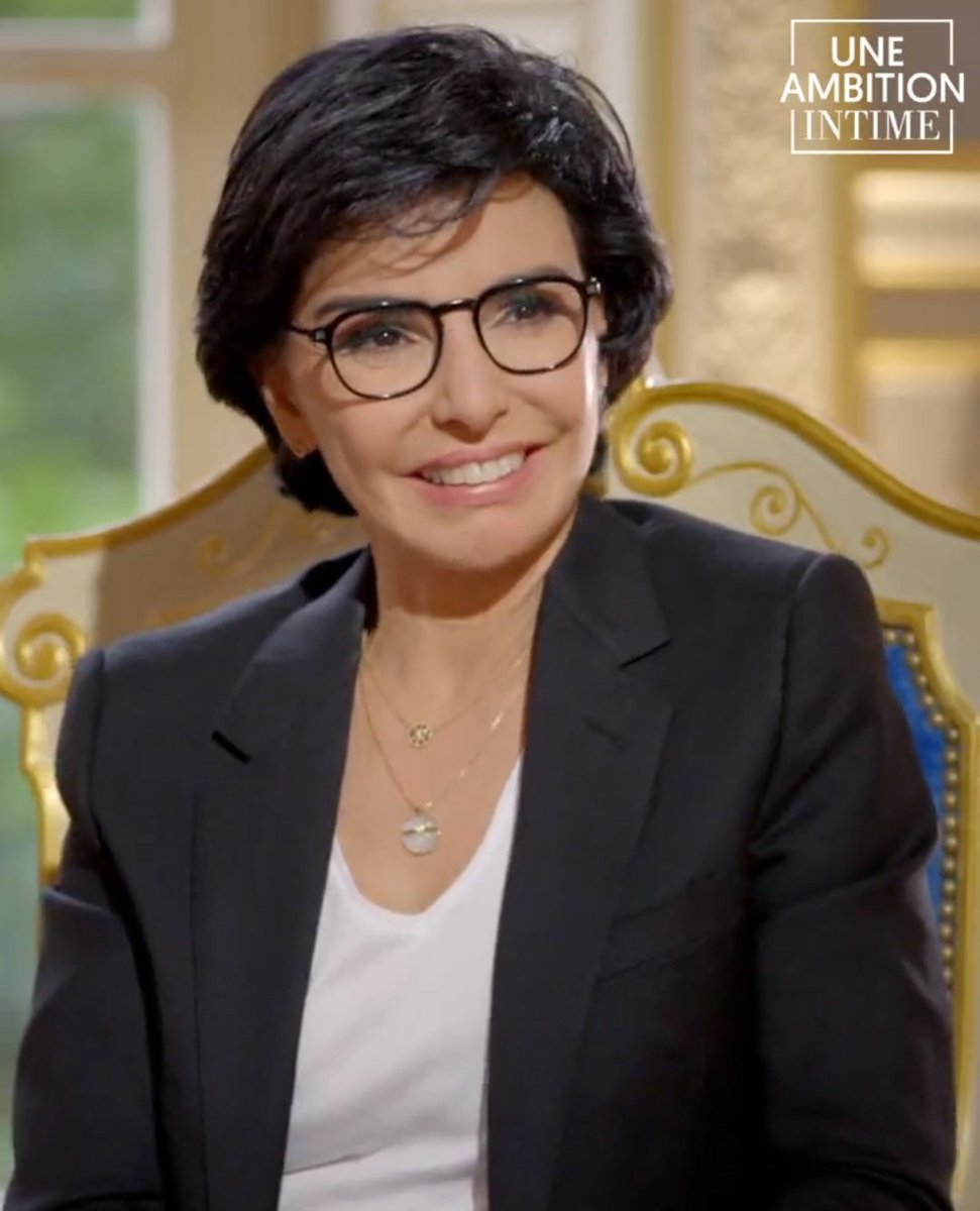 Parisii75's tweet photo. Rachida Dati est passé d'enfant de logement social à maire de l'arrondissement le plus chic de Paris. Elle est la preuve vivante que peu importe son origine ou son milieu social, tout le monde peut réussir en France ! #UneAmbitionIntime https://t.co/Q0OjaYBX9R