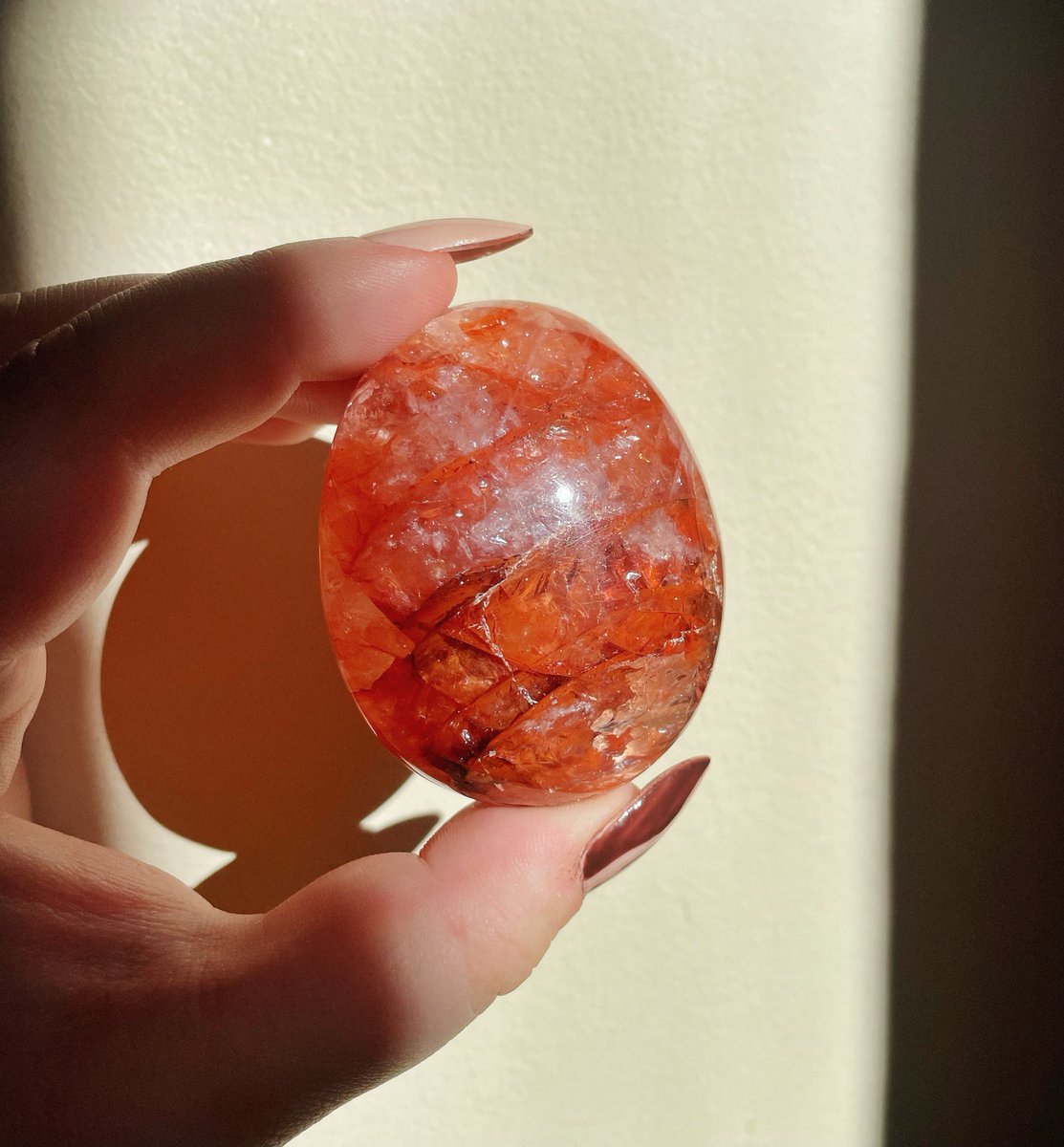 whimsycrystals's tweet photo. high quality palmstones from friday’s update 😍😍😍😍 https://t.co/GcGEX4TZgD