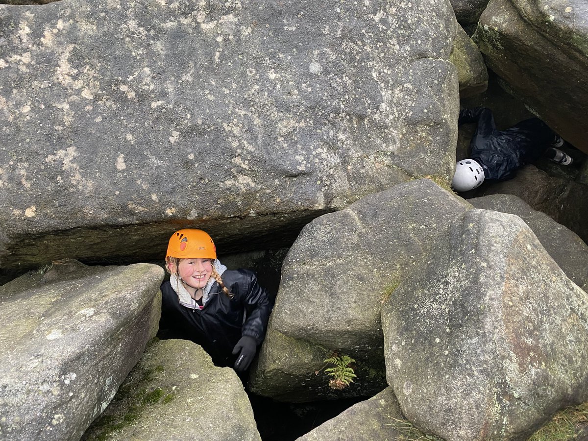 LaxtonJunior's tweet photo. A group from #LJSYear6 took part in a hiking and weaselling trip to the Peak District, testing their navigation skills and weaselling through cracks between boulders too. The day involved lots of teamwork and the children had a fantastic day! @peakdistrict #adventure #WeAreLJS https://t.co/7ioYV6M8l4
