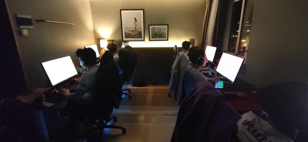 invgaming_i's tweet photo. Hey Twitter, keep a look out at this space 👀 

#iGInternational https://t.co/7KLWK0aJOL