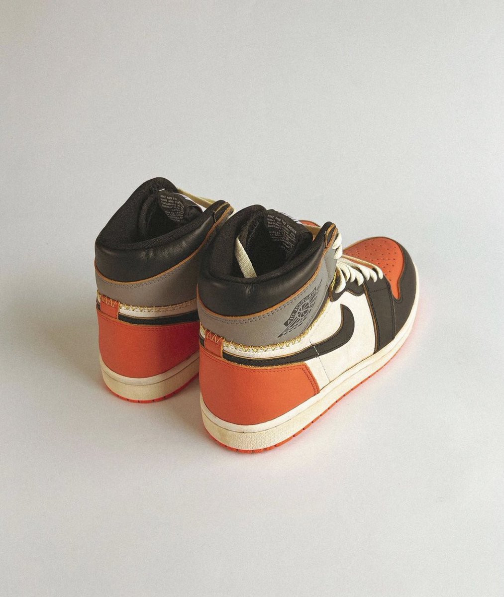 nicekicks's tweet photo. “Shadow Backboard” Air Jordan 1 High OG Customs. 💥🌘 https://t.co/ArcxPcE8kD