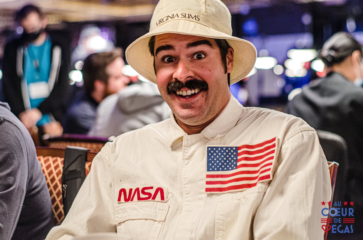 AuCoeurDeVegas's tweet photo. Event #67D: MAIN EVENT No-Limit Hold'em World Championship - Day 1D, Un DAY 1 gargantuesque avec déjà 2400 entrées après au Level 2 !

#aucoeurdevegas #wsop2021 #wsop #LasVegas https://t.co/jr2EKei4SH