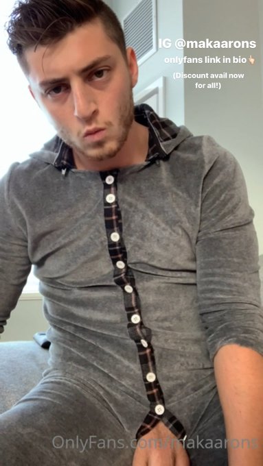 Winner announced on my IG! Don&rsquo;t miss my no nut November sale!🖤  https://t.co/rMh943I1wQ https://t.c