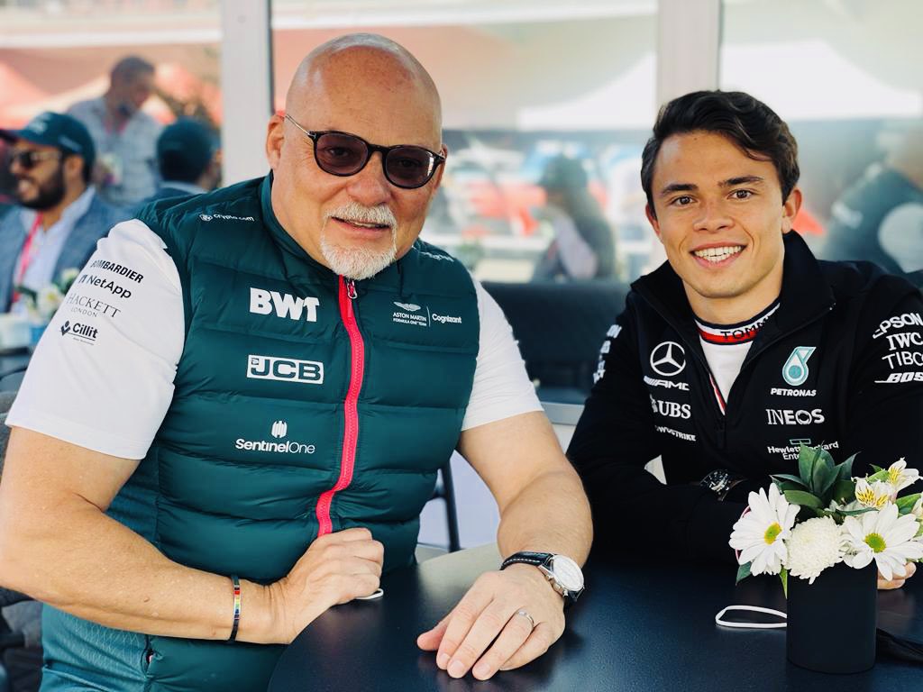 It was great to catch up with my old young mate Nyck de Vries in the paddock just now. I worked with him when he was a member of the McLaren Young Driver Programme some years ago. Lovely guy, clever, fun, & of course quick. #MexicoGP