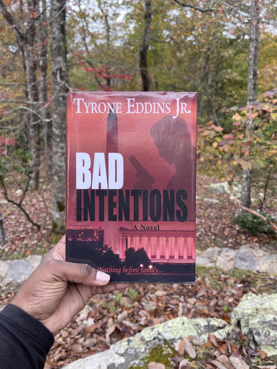 PinkReviews's tweet photo. Certain roads are paved with good intentions but reading BAD INTENTIONS by ⁦@TyroneSVPG⁩ is a great way to satisfy a #crimefiction craving. 

When “Nothing before family” takes on an all new meaning. https://t.co/TAUdCh1AiS