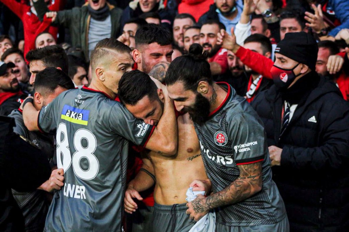 Caner Erkin tweet media