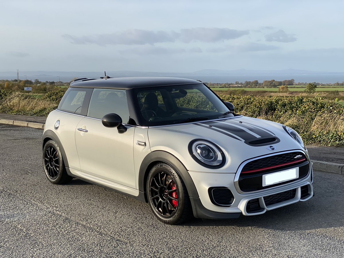 SanjieB's tweet photo. Today was a great day for a #miniadventure and putting this #jcwchallenge through its paces on the same roads I took my first mini on 20 years ago. In 20 years little has changed. https://t.co/B8RN3MA57O