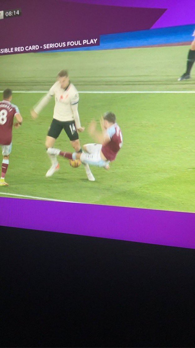 FDnB4C3XsAIxBrd?format=jpg&name=medium