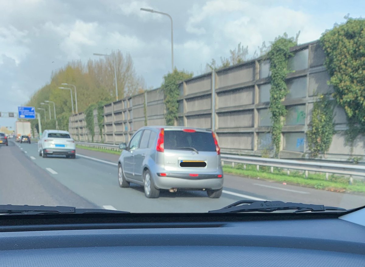 NissanNoteSpot's tweet photo. Sunday Note-day, premium colour!#Weekend #Note #Notepatrol https://t.co/Tj8dvOwG7Q