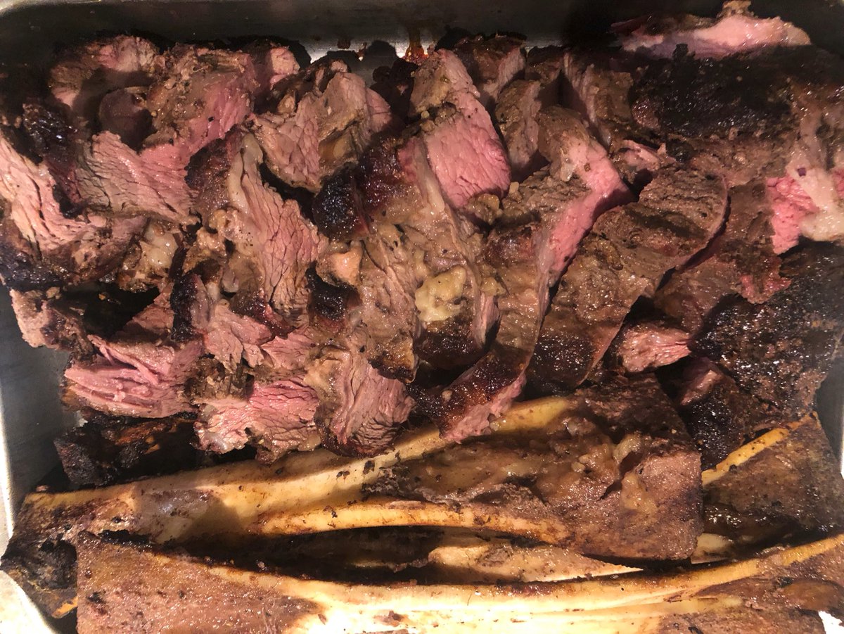 chrishofmeyr's tweet photo. Whole 2kg ribeye wrapped with split marrow bones and braaied low and slow #ratemybraai https://t.co/B7m1wBebow