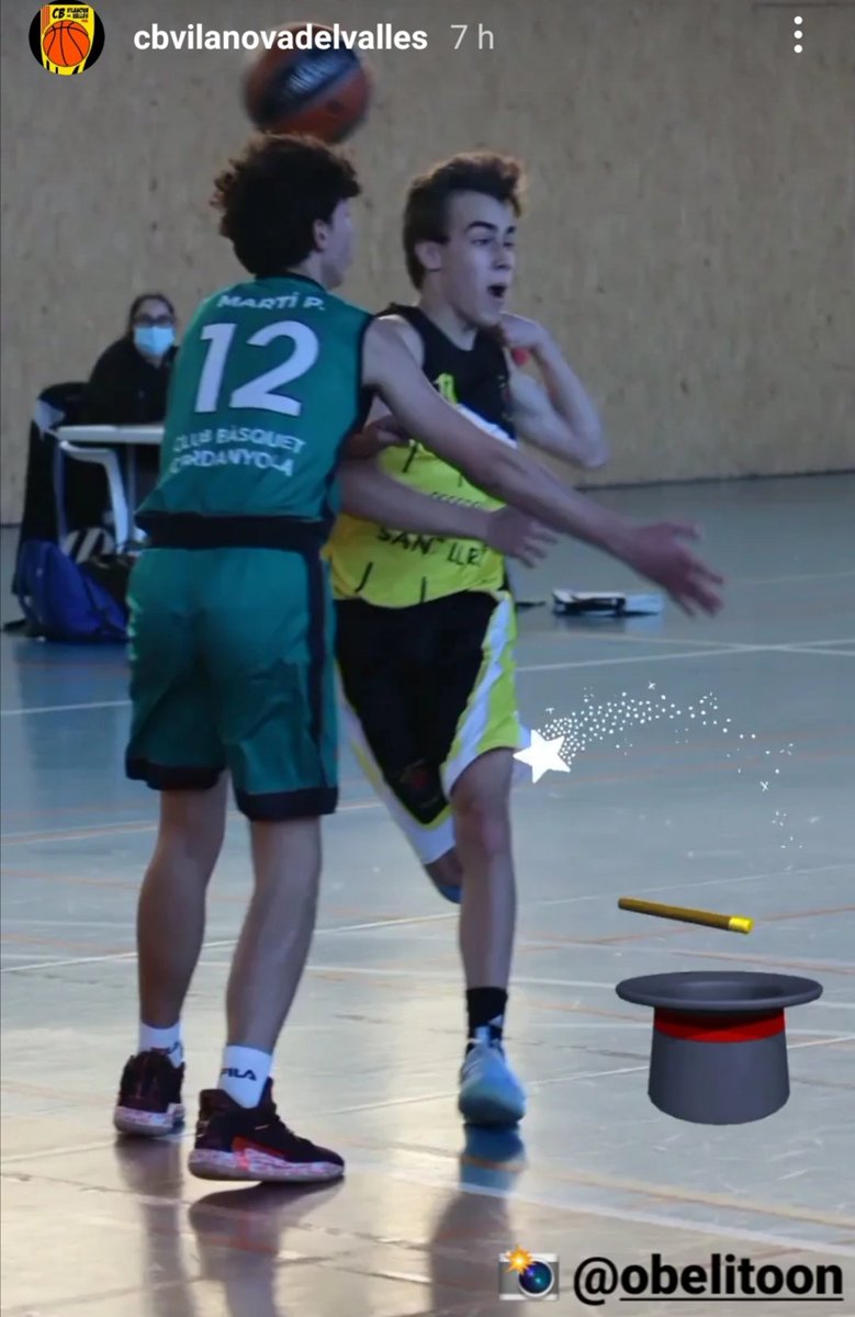 JoseAlba74's tweet photo. @alejandro_alba_ cuando el baloncesto se convierte en magia. Felicidad del jugador que anota la canasta, tu dando la asistencia, la grada disfrutando de un baloncesto diferente, etc. Dedicado a todos aquellos que anteponen los sistemas a la magia y creatividad de los jugadores. https://t.co/fo6ci9pPjt