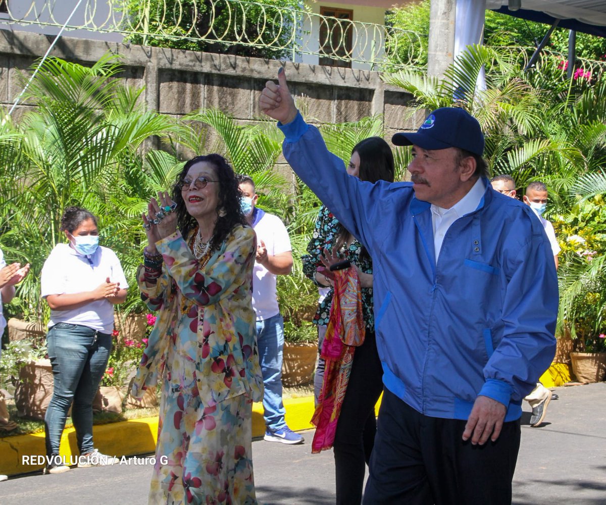 js_jeysson24's tweet photo. Comandante Daniel Ortega, presidente de Nicaragua ejerce su derecho al voto en las elecciones presidenciales 2021

#EleccionesSoberanas2021 #NicaraguaTriunfa #Nicaragua https://t.co/Fvw1sp37Gn