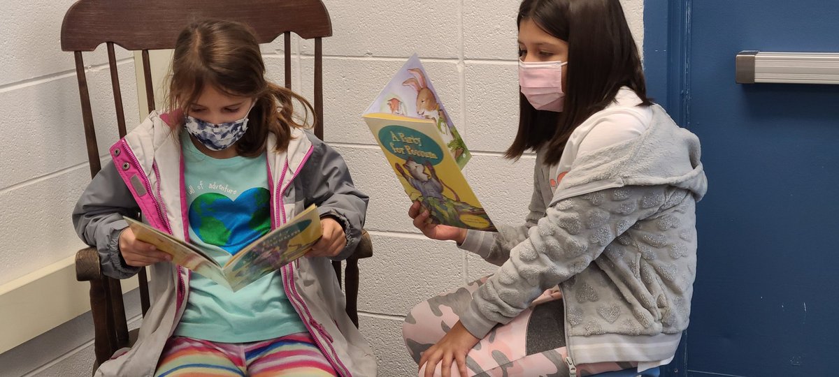 HeatherLiputVV's tweet image. #freereadfriday #bookfairfun @HeatherLiputVV @VV_Voyagers