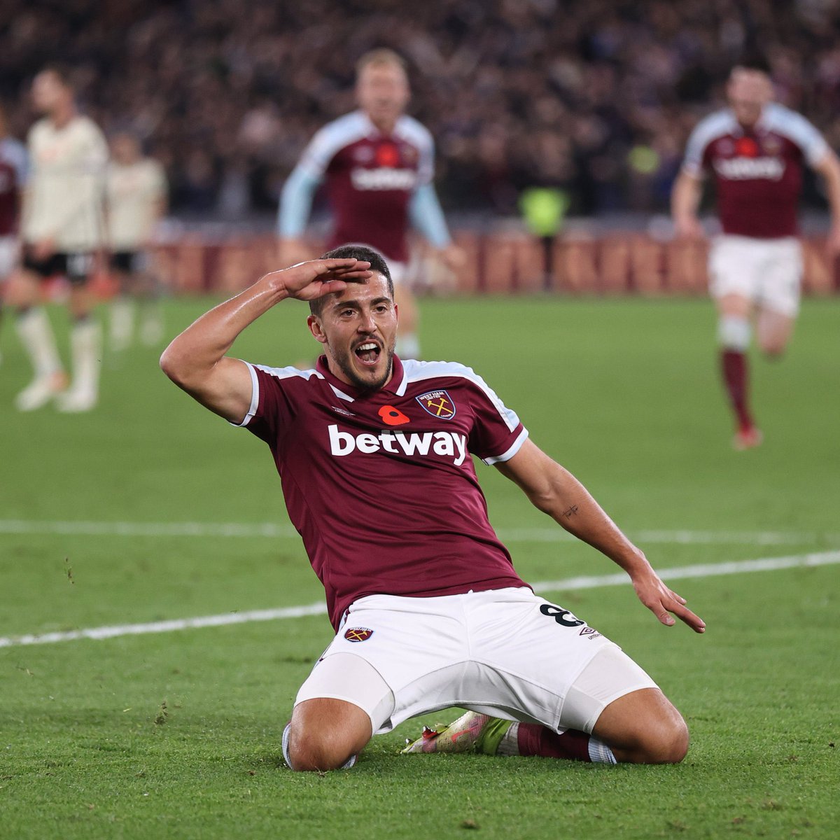 ricardomomo_'s tweet photo. West Ham wamezifunga Liverpool, Man City, Man Utd, Tottenham na Leicester Msimu huu😧

David Moyes 👏 https://t.co/3wNINGwxLb