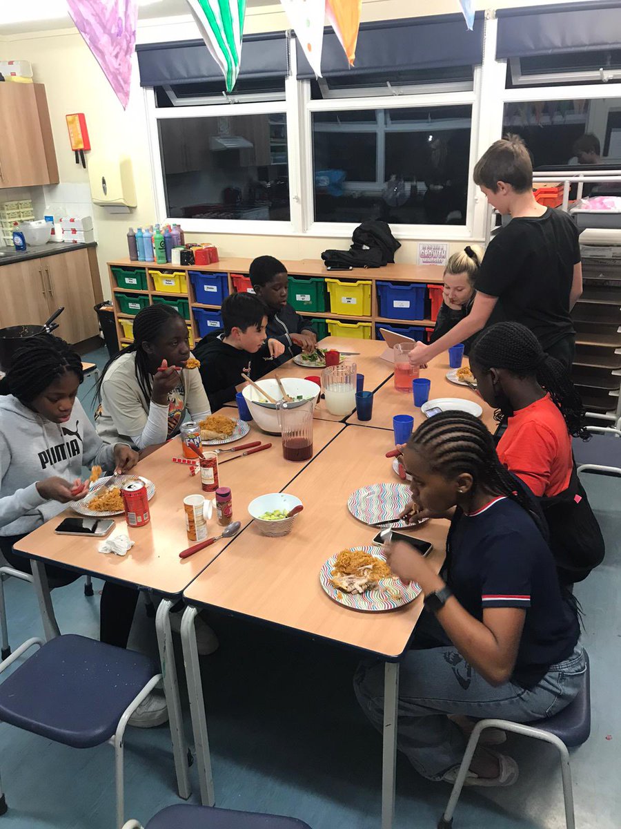 FPSboarders's tweet photo. A perfect Sunday in Hamilton House - lazy dog walk and cooking activity with Miss Irons and Mr Kenzie. Home made Jallof rice, chicken and salad for supper. Yummy!
@HeadFelstedPrep @HeadFelsted 
#felstedfamily #iloveboarding https://t.co/TlZNWFZK8B